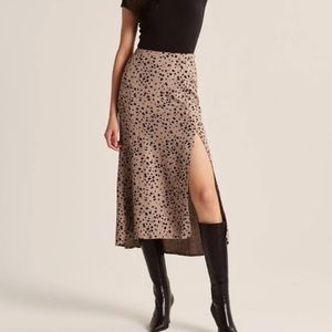 NWT Abercrombie leopard l slit midi skirt PETITE